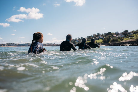 Longe Côte : bienfaits, conseils & équipement essentiel pour débuter en toute sécurité - HawaiiSurf