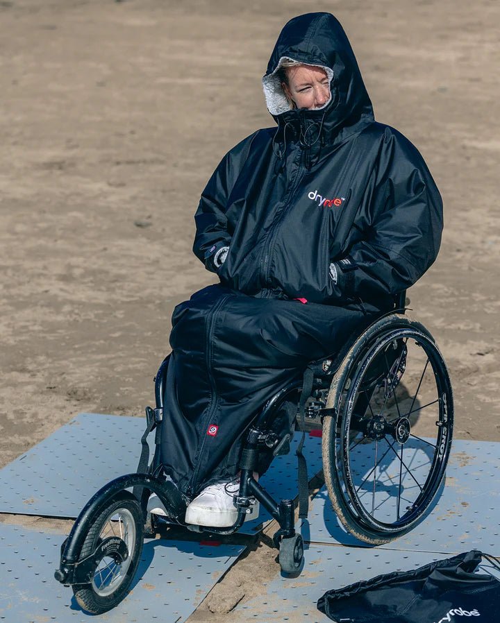 Adapt - Poncho Impermeable Zippé Pour Adulte En Fauteil Roulant NoirPonchosDryrobe