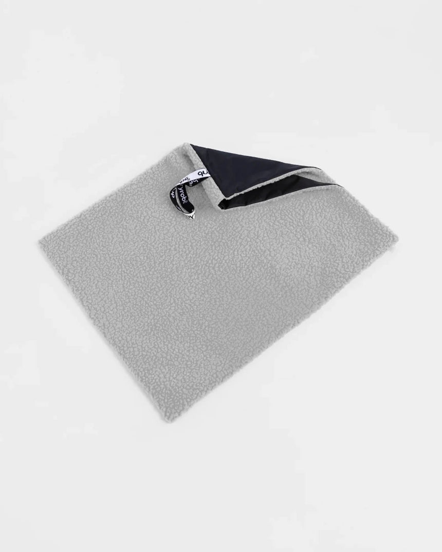 Cushion Cover - Taie D'Oreiller De Voyage Noir GrisAccessoriesDryrobe