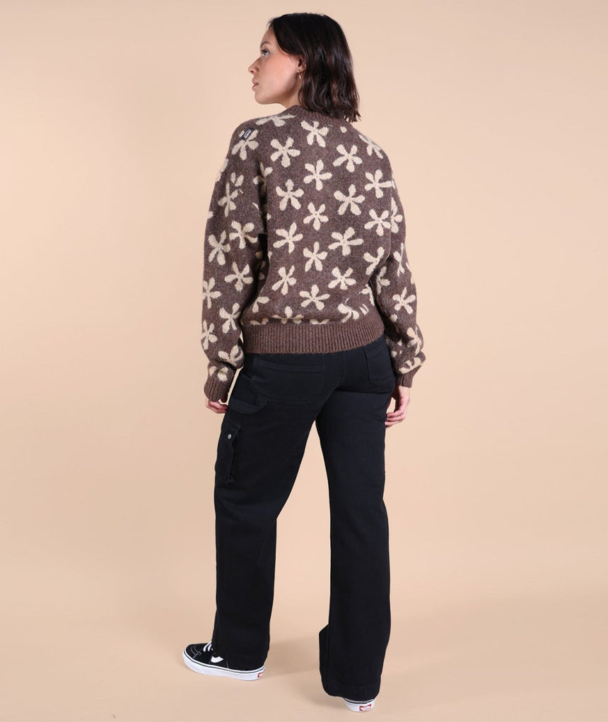 R2PANDORA Pulls FemmeSweatsOxbow