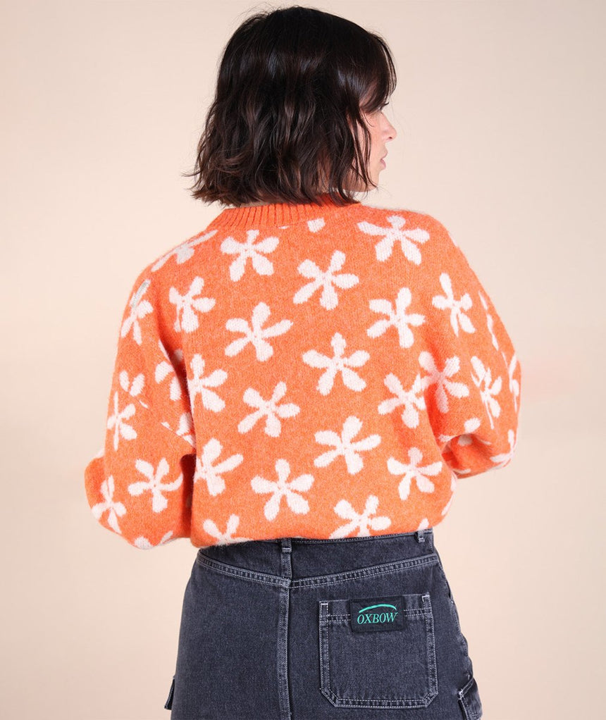 R2PANDORA Pulls FemmeSweatsOxbow