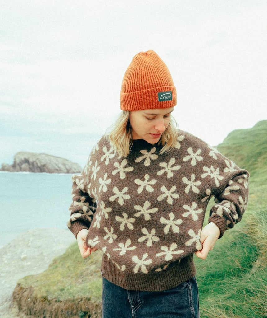 R2PANDORA Pulls FemmeSweatsOxbow