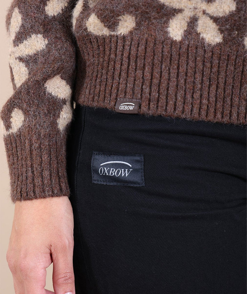 R2PANDORA Pulls FemmeSweatsOxbow