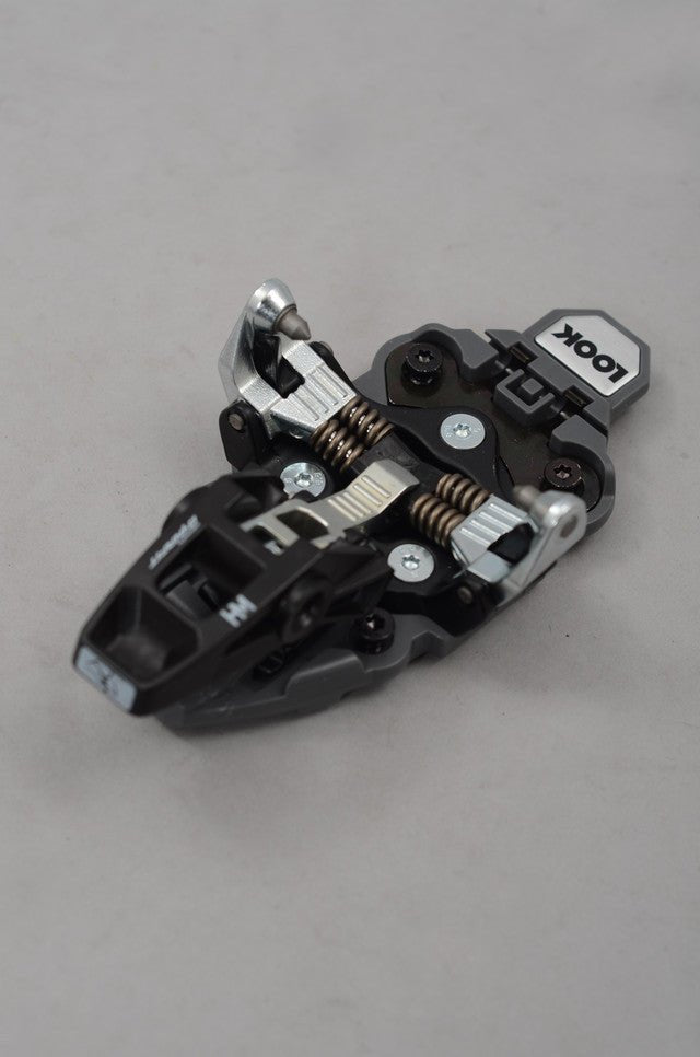 Hm 12 D105#FixationsLook