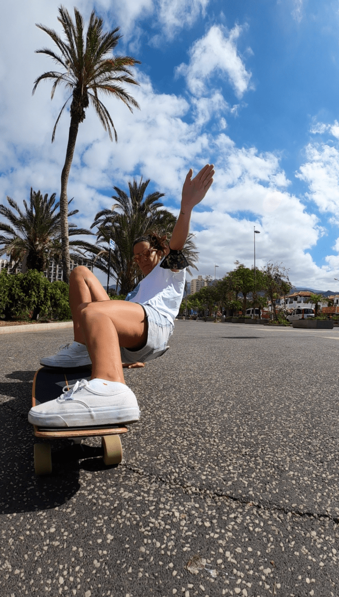 Longboards pour le Cruising, le Carving et les Longues Sessions de Glisse - HawaiiSurf