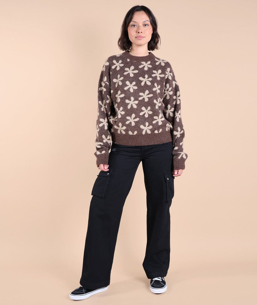 R2PANDORA Pulls FemmeSweatsOxbow