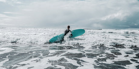 10 consejos para iniciarse en el surf: cómo aprender a surfear sin desanimarse